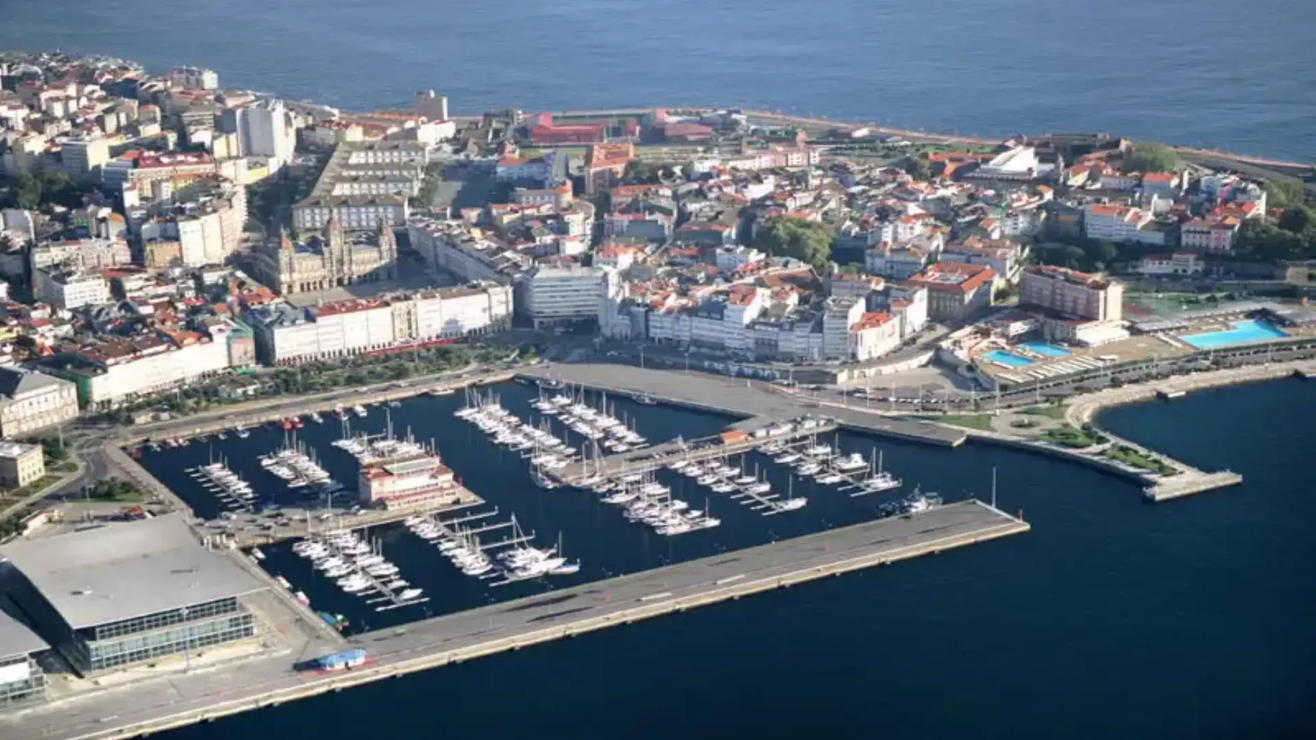Marina Real, le confort d'une grande marina à La Corogne.