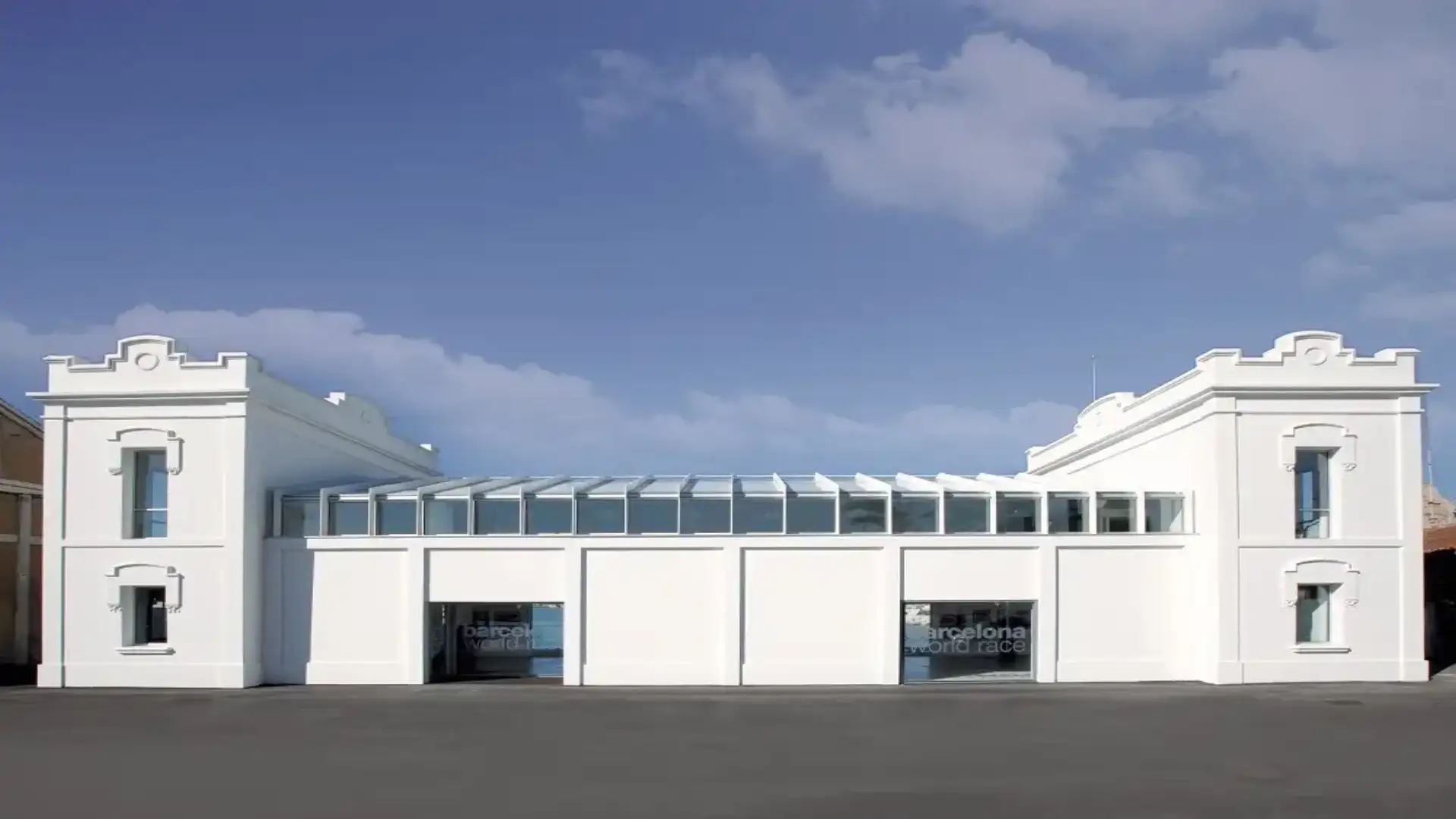 Die Fundació per a la Navocació Oceanica Barcelona ist im Remolcadors Building installiert