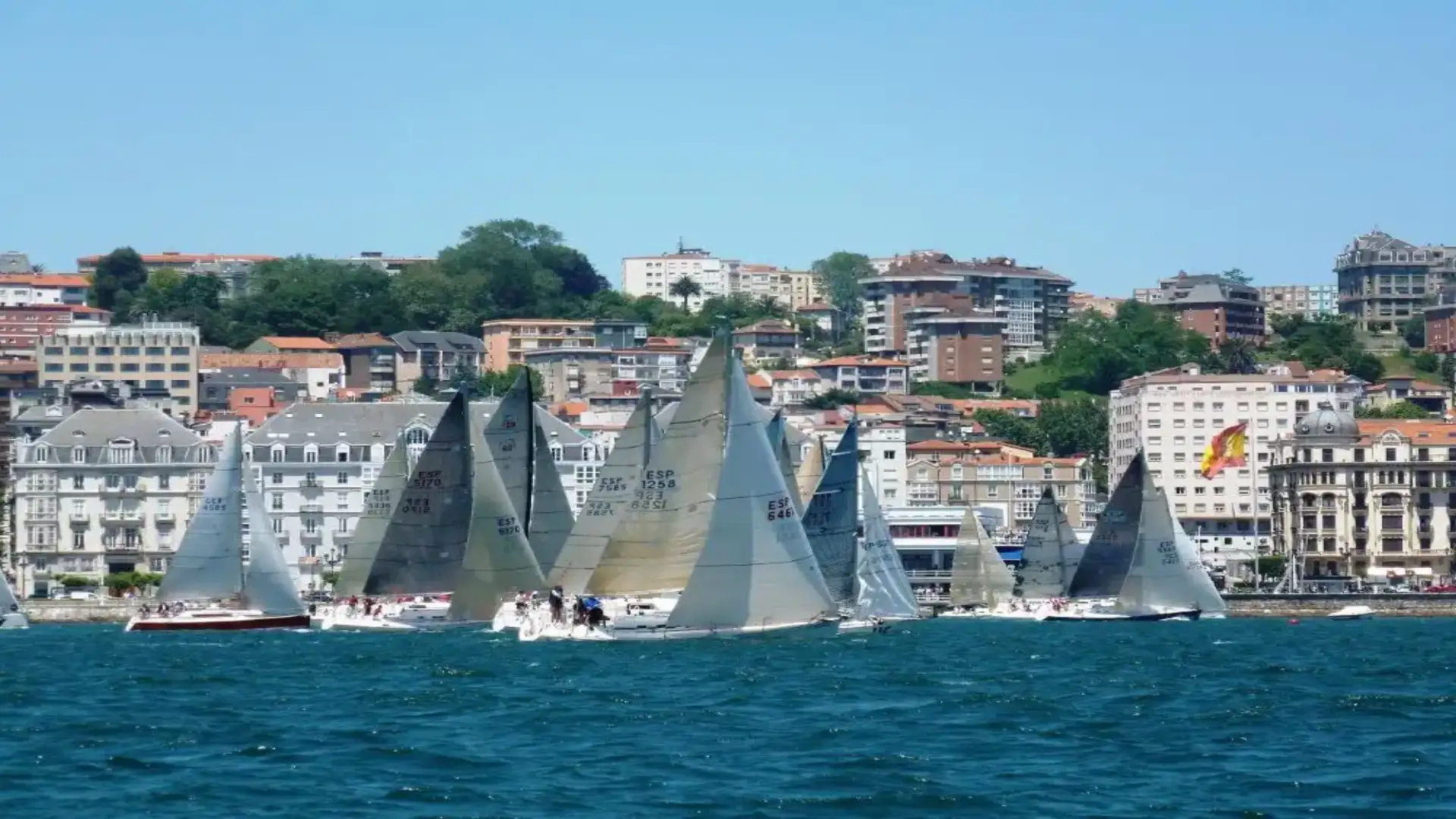 Marittimo di Santander l'arco mascherato della candela di competizione spagnola