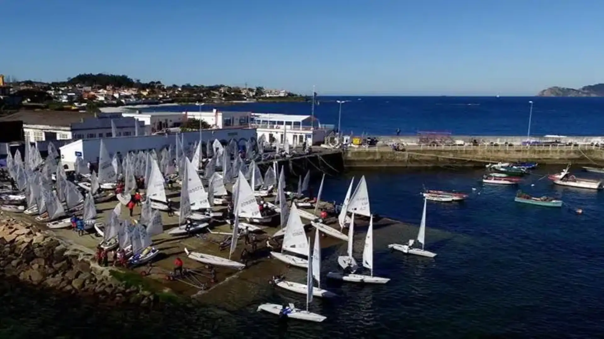 Granitos ibérique, la référence de bougie légère dans le printemps galicien par la main de la Maritime de Canido.