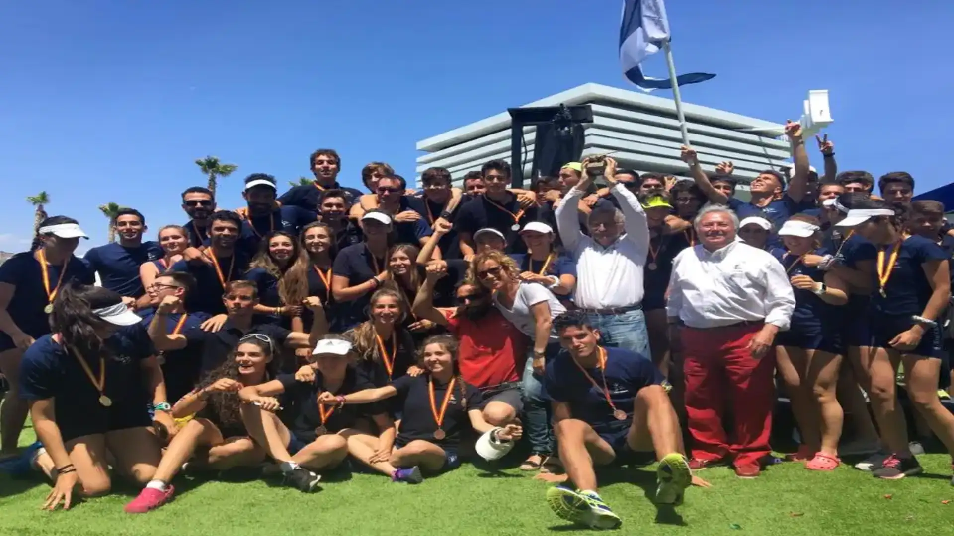 780 Remers aus 82 Clubs treffen sich in Alicante in der spanischen Llaüt Championship