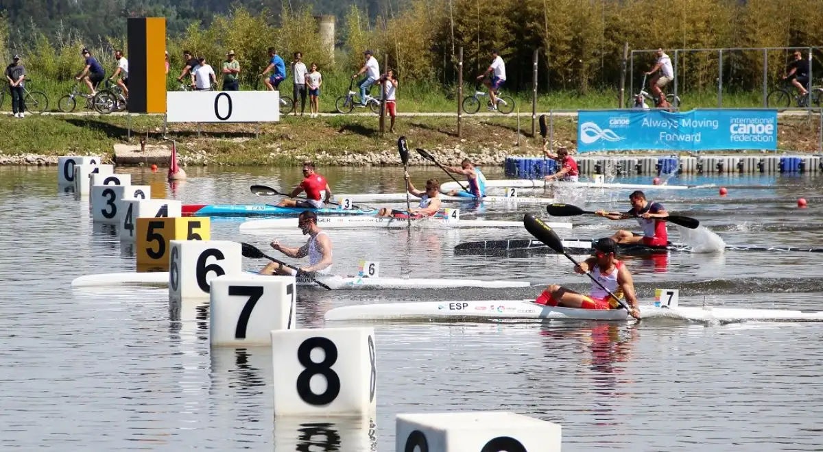 Carlos Garrote (7) en el momento de lograr la medalla de bronce en la Copa del Mundo (RFEP).