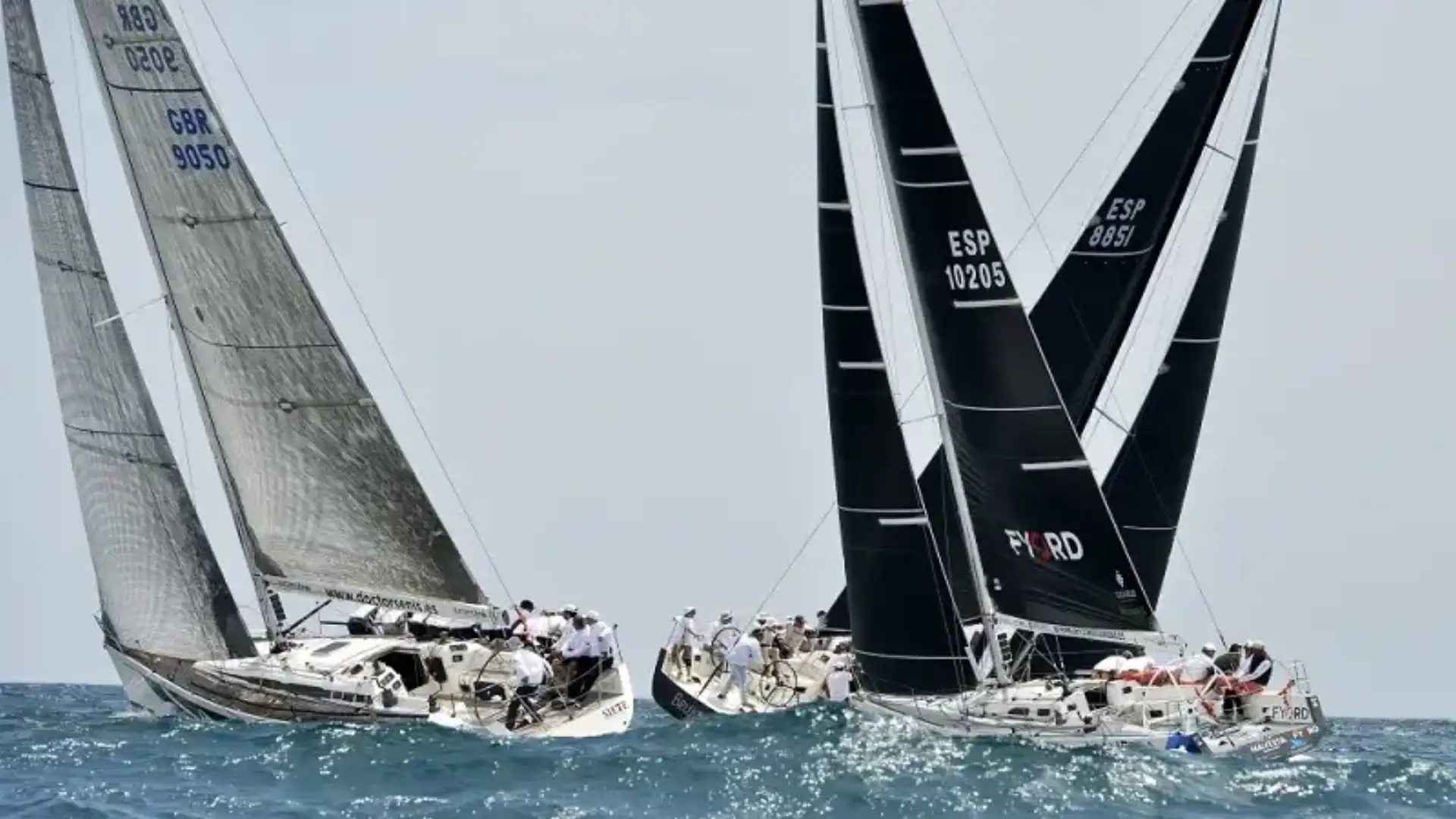 Großer Erfolg des Regata Doctor Senís in Valencia, der Vorstufe des Queen's Cup
