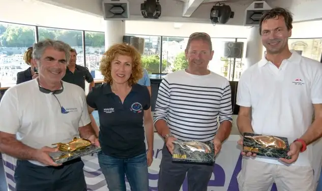 La Directora de EKP Edurne Egaña con Emilio Begdía, Richard