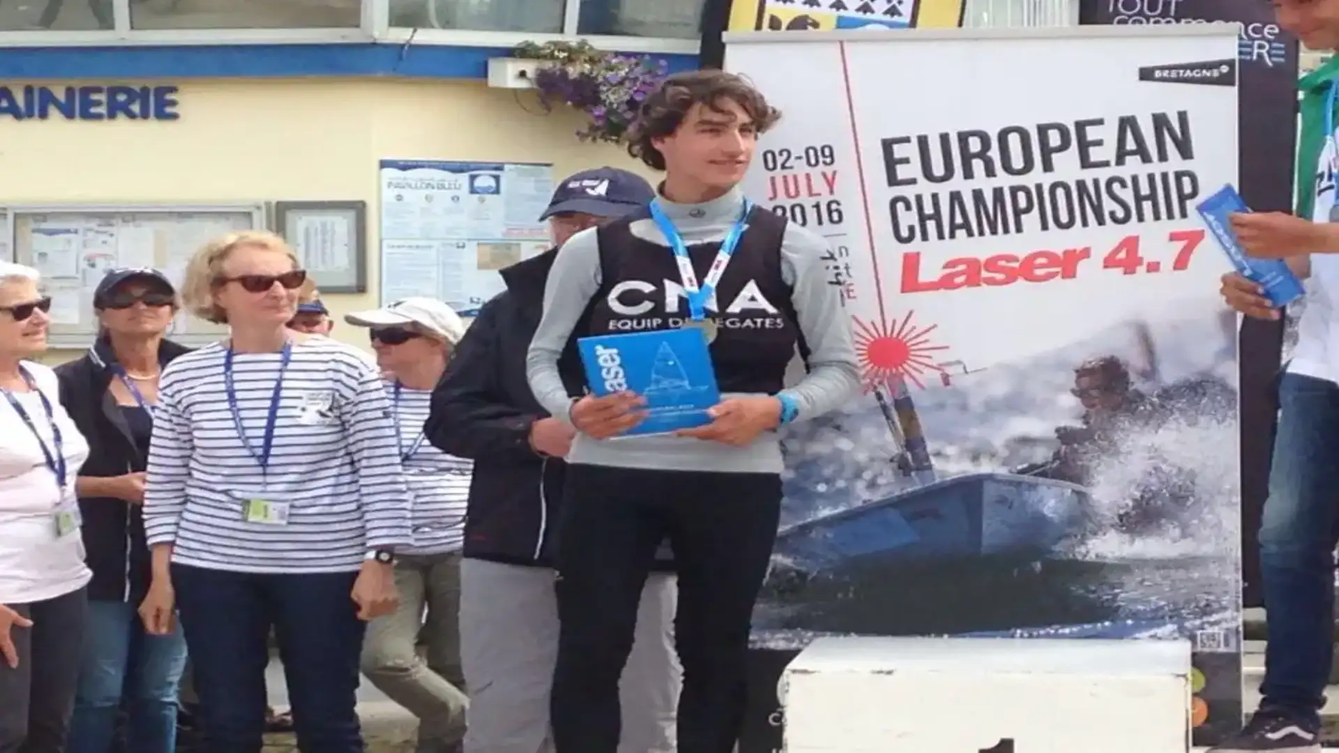 Il Cacciatore di Pep di Maiorca appende la medaglia di bronzo nel laser europeo 4.7