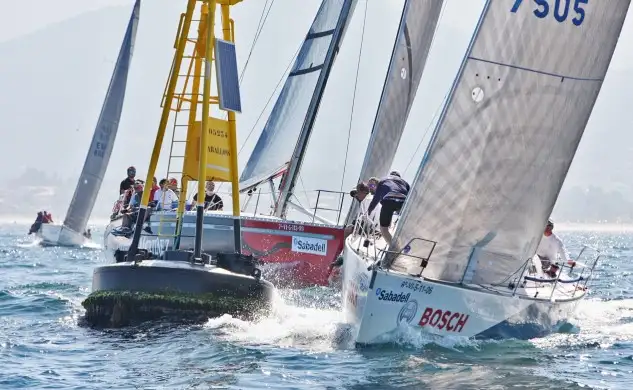 Muchos barcos en Bouzas, en un Villa de Bouzas que sube enteros entre las clásicas (Rosana Calvo)