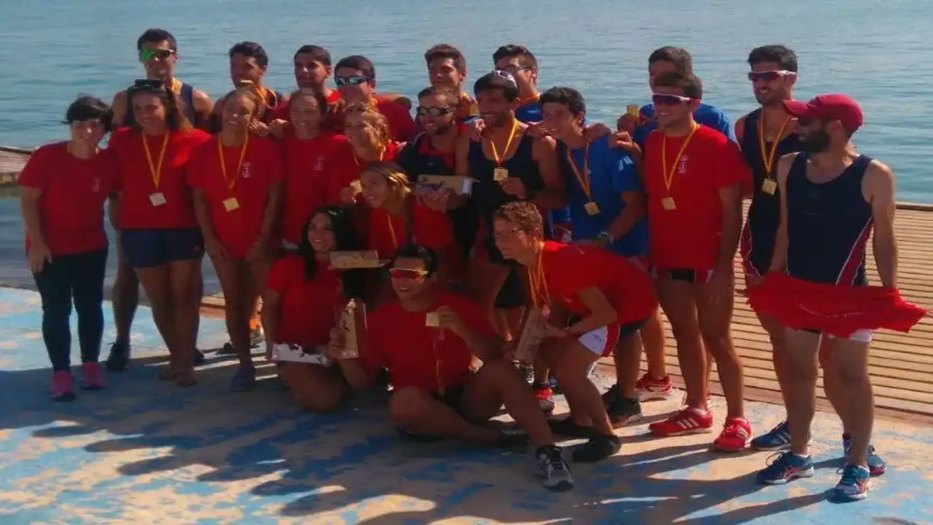 Il cerchio reale di Labradores di Siviglia miglior club in Spagna nel Nazionale di Yolas
