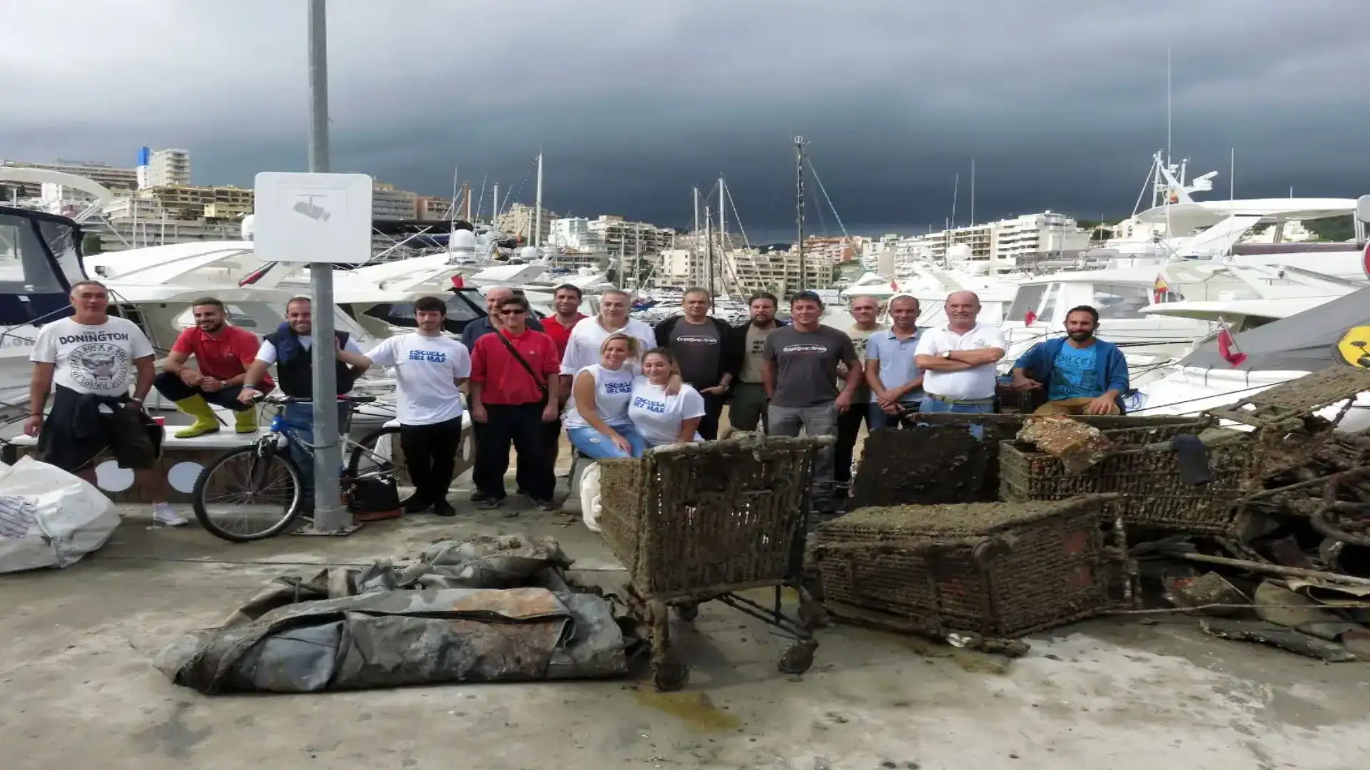 Campagna di raccolta rifiuti marittimi al Club de Mar de Mallorca