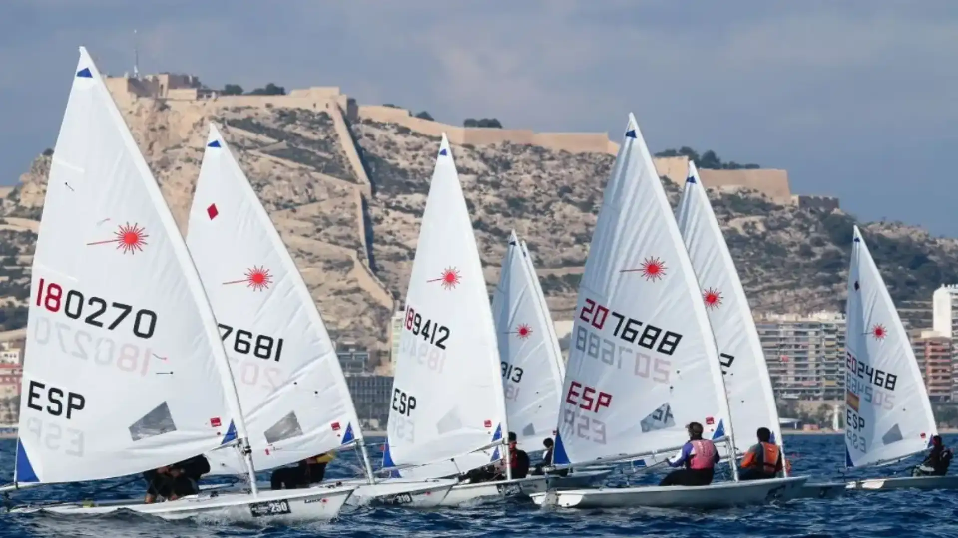 50 edizione della Settimana Nautica di Alicante con un formato di candele e righe, dal 3 al 18 dicembre