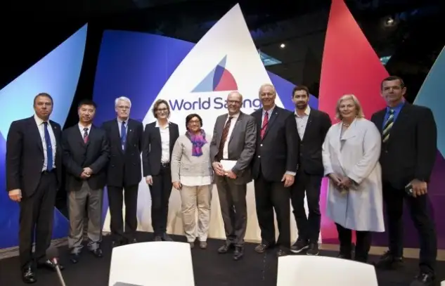 Kim Andersen ha sido elegido presidente de World Sailing durante la asamblea general reunida hoy en Barcelona, en el marco del congreso anual de la federación internacional de vela. La española Ana Sánchez nueva vicepresidenta de la federación internacional (Laura Carrau)