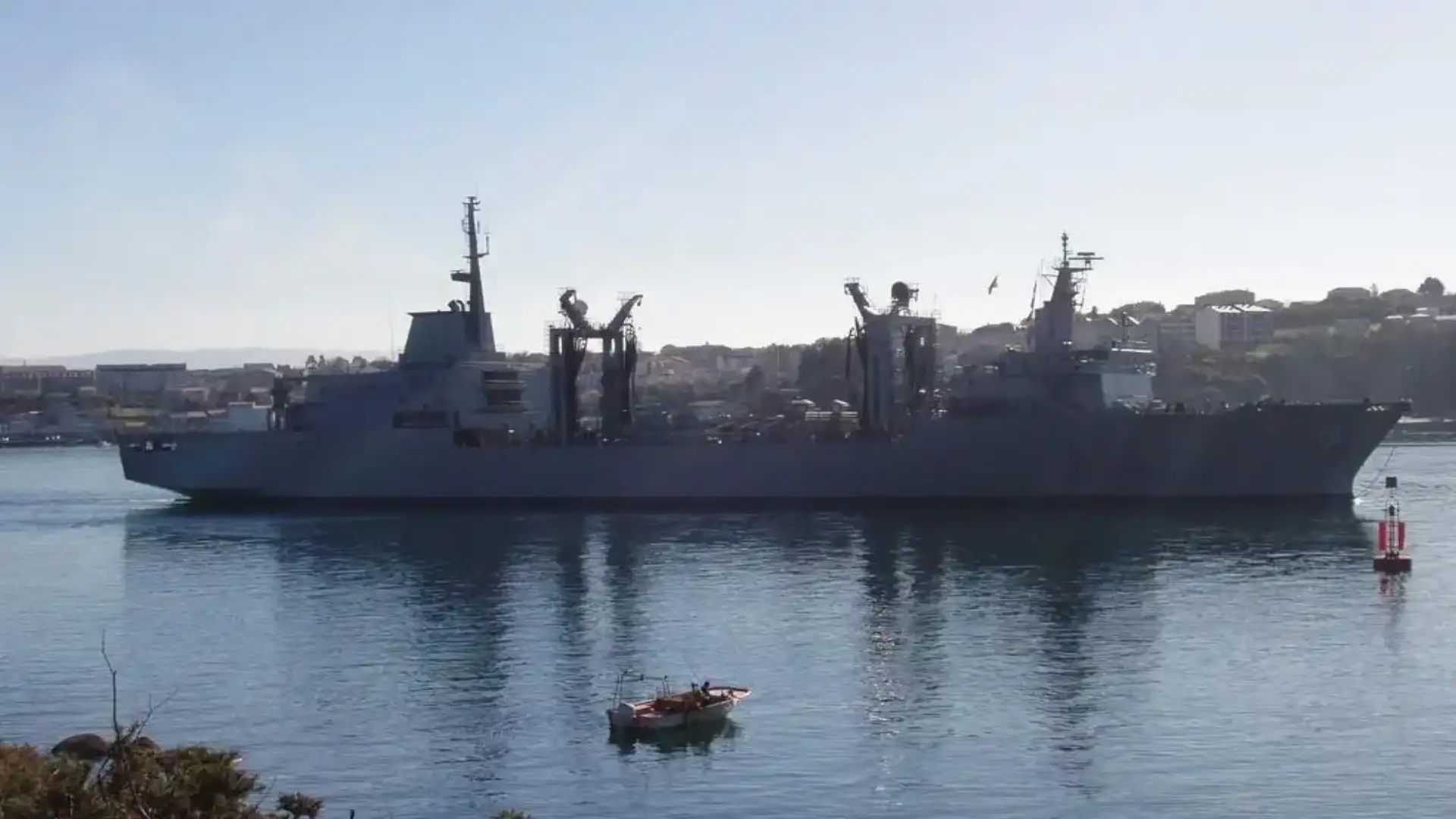 Collaborazione con la marina canadese: il "Patiño" in direzione di Halifax