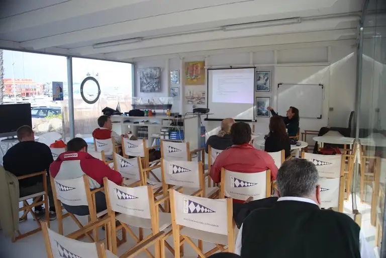 Las próximas Jornadas Nacionales se decidieron para octubre de 2017 en Ibiza, donde se espera continuar contando con la participación de expertos y la participación de interesados en estas temáticas para contribuir a la mejora de la medicina marítima, los trabajadores del mar y todos los relacionados con actividades