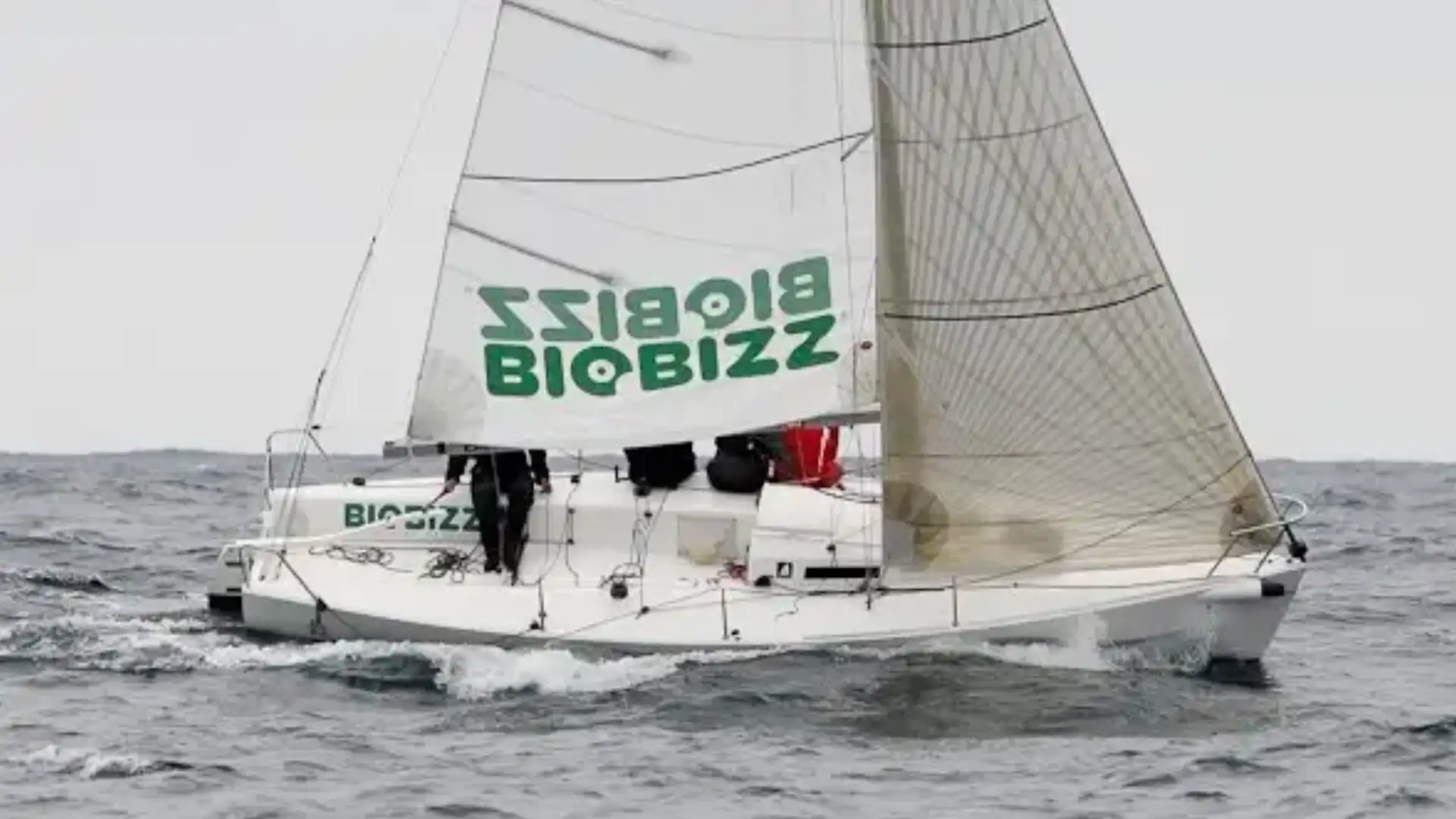 Il vizcino "Biobizz" di Azqueta ordina nel Comfishing di J80 a Santander