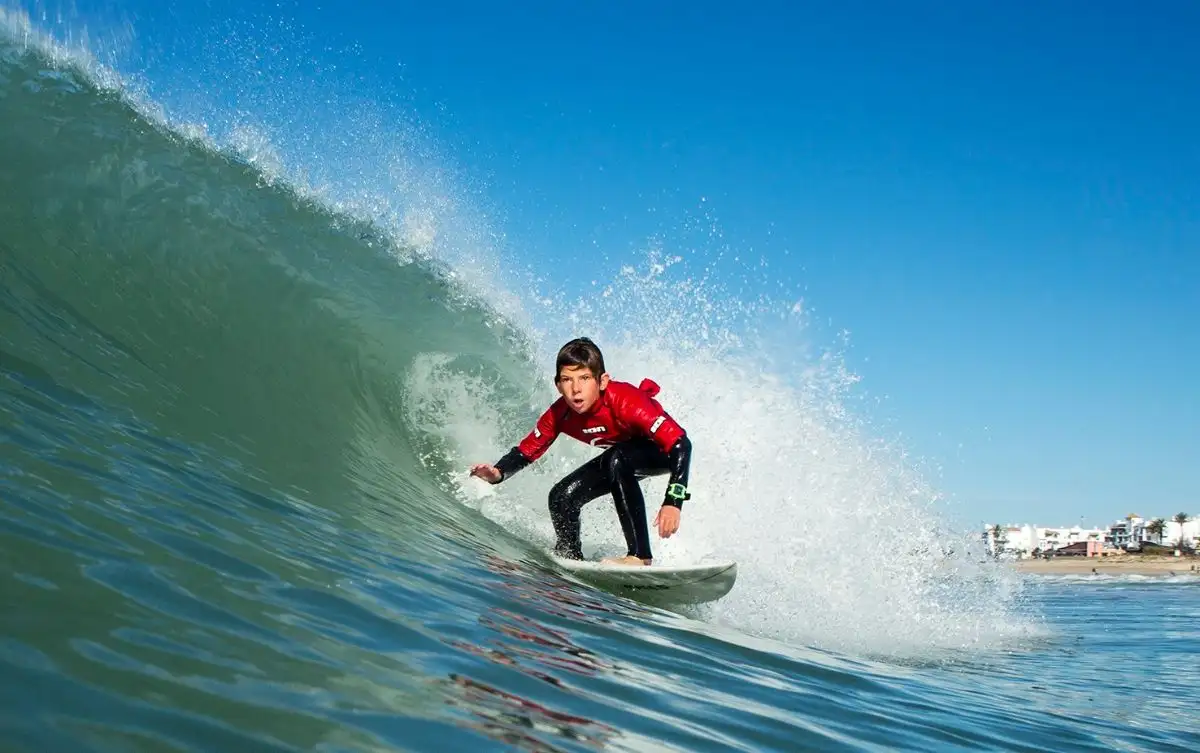 El surfista gaditano Jorge González dominó en las categorías Sub18 y Sub16, el también andaluz Alejandro Montañés ganó en Sub14 y el gallego Sebastián Bamonte hizo lo propio en la categoría Sub12. Por su parte la asturiana Paula García consigue la victoria en la categoría Sub18 y consigue los primeros 1000 puntos de la temporada como el resto de vencedores