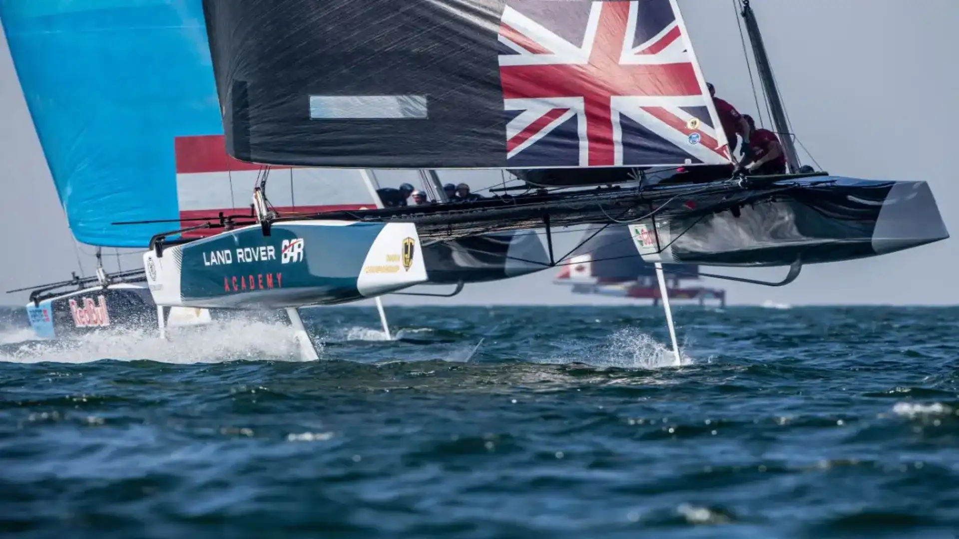 Otto squadre apriranno il circuito Extreme Sailing Series a Oman