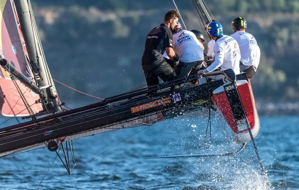 Los medallistas olímpicos Roman Hagara y Hans Peter Steinacher, directores deportivos de la regata, han anunciado las alineaciones de los dos grupos que competirán este verano en la Red Bull Youth America
