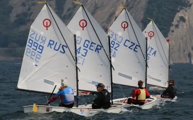 Buena jornada en Garda, con vientos medios y fuertes en el Lago