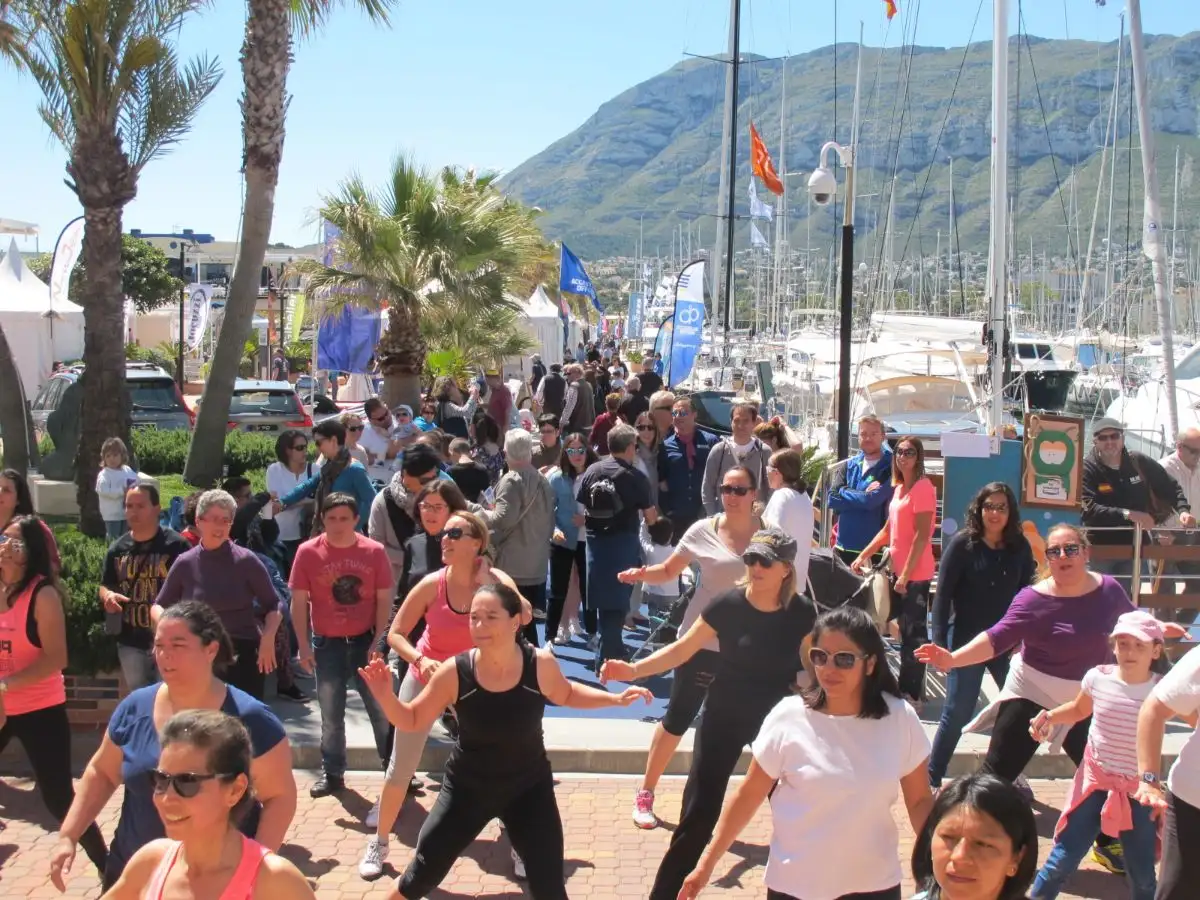 La última jornada del Salón Náutico de Dénia se llenó de público.