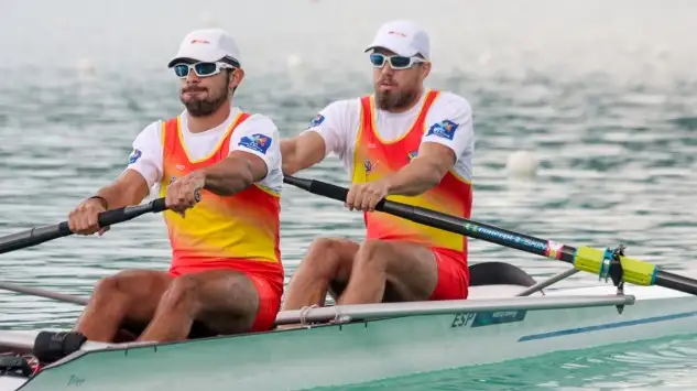 La cita serbia, la primera internacional para la "roja de remo"