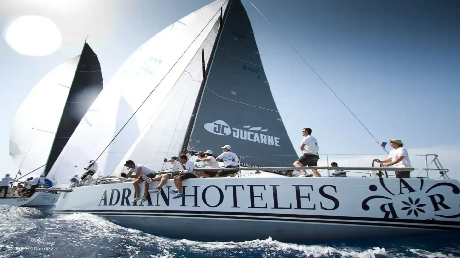 L'Adrián Hotels debutta nel Count of Godó Trophy con una nave vincente