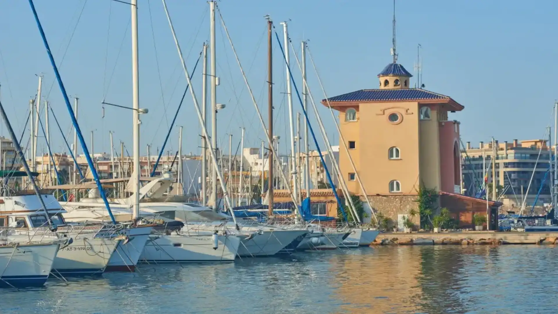 La Torrevieja Internazionale La marina entra nelle crociere nazionali