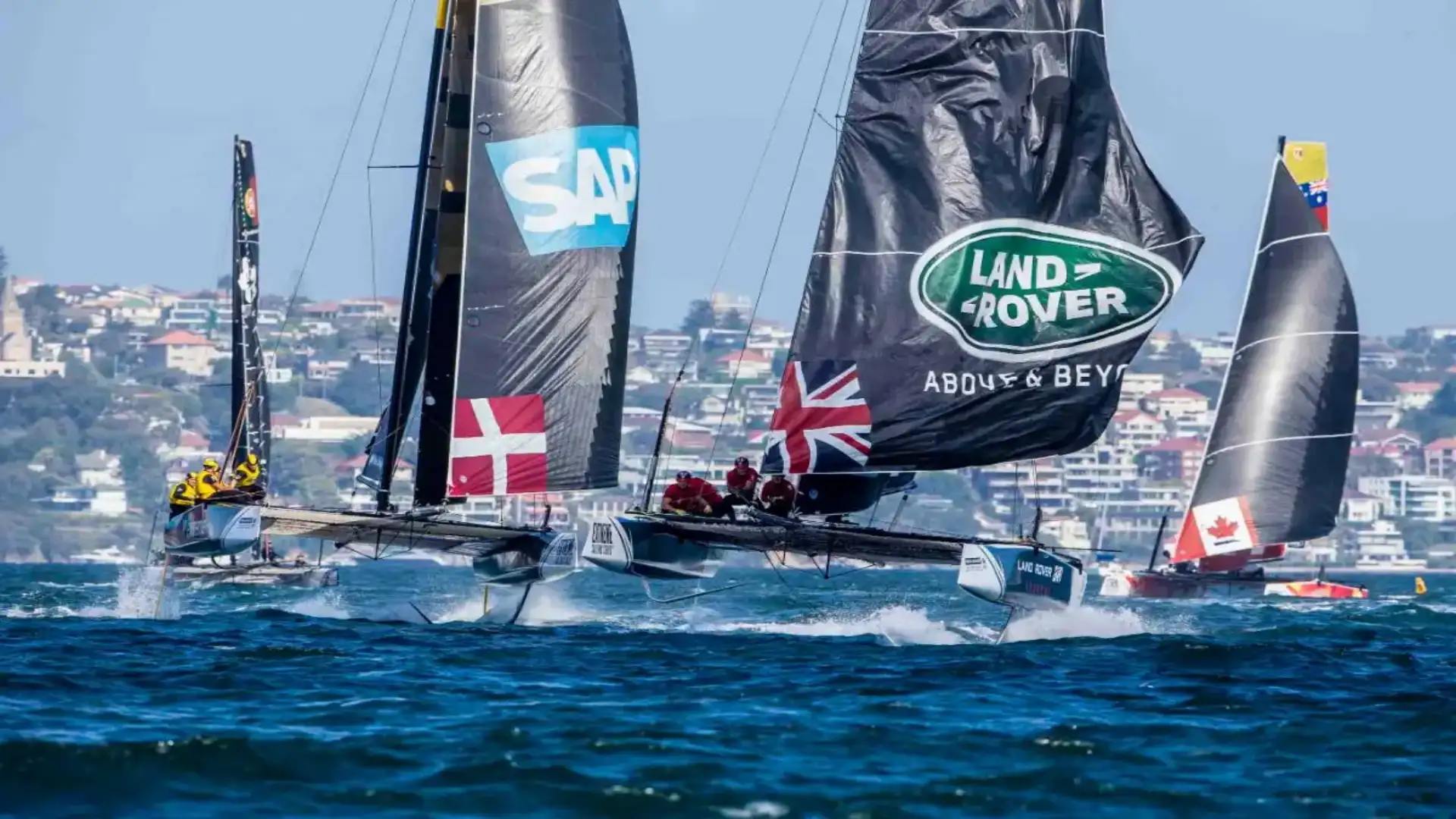 La Extreme Sailing Series gareggerà per la prima volta a Barcellona