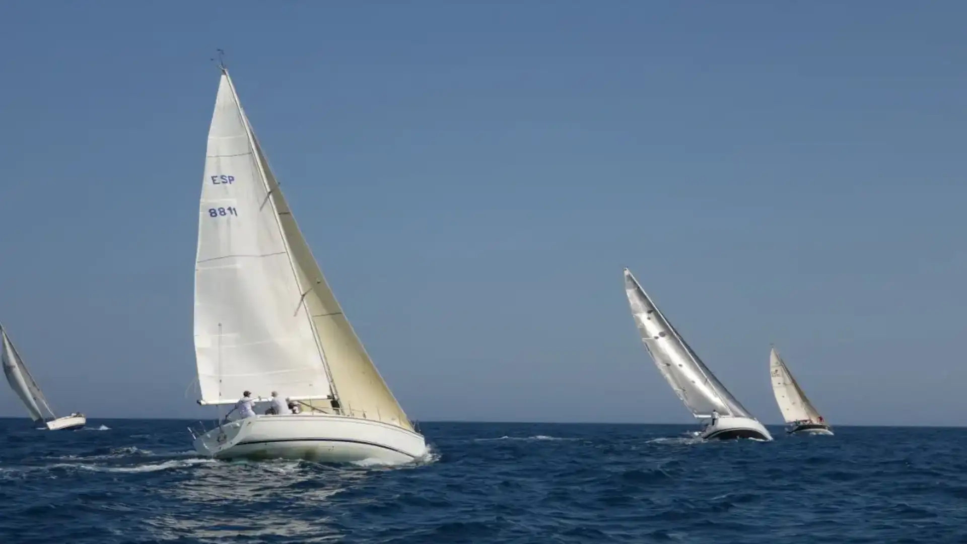 Marujin (altezza) e Enigma (A2) vince la XXVIII Regata Dragonera