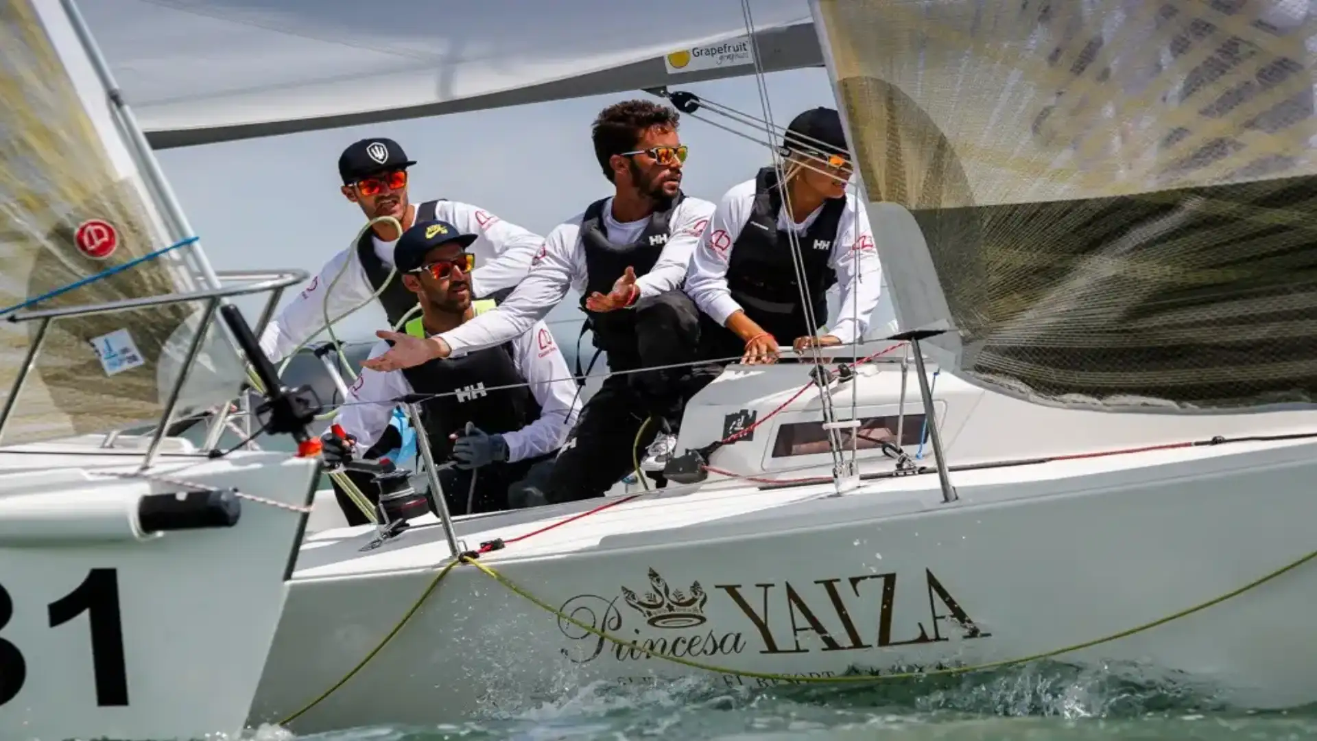 "Hotel Princesa Yaiza" di Rayco Tabares proclama in Inghilterra tetracampeon mondiale di J80