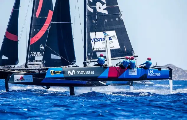 El Movistar de Iker Martinez entrena estos días junto a .film Racing de cara al tercer evento de la temporada (Foto Jesús Renedo)