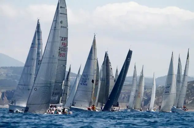 Imagen del 2016 de la salida desde Getxo (Foto Félix G.Muñiz)