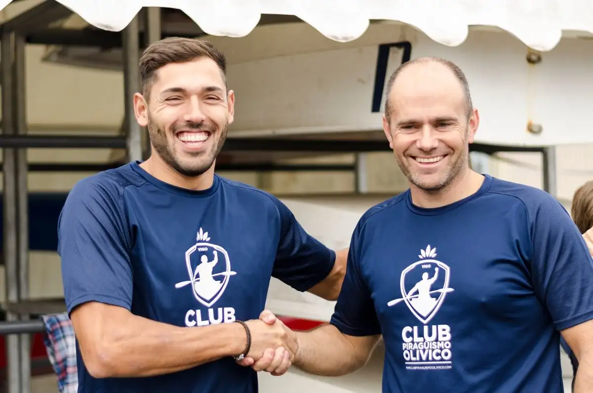 El campeon mundial Ivan Alonso con el presidente del Olivico Javier Herrero (Foto Pedro Figueras)