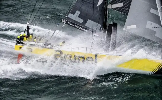 La estrella neocelandesa sigue los pasos de su compañero de éxitos y fatigas Blair Tuke, que firmó por el Mapfre