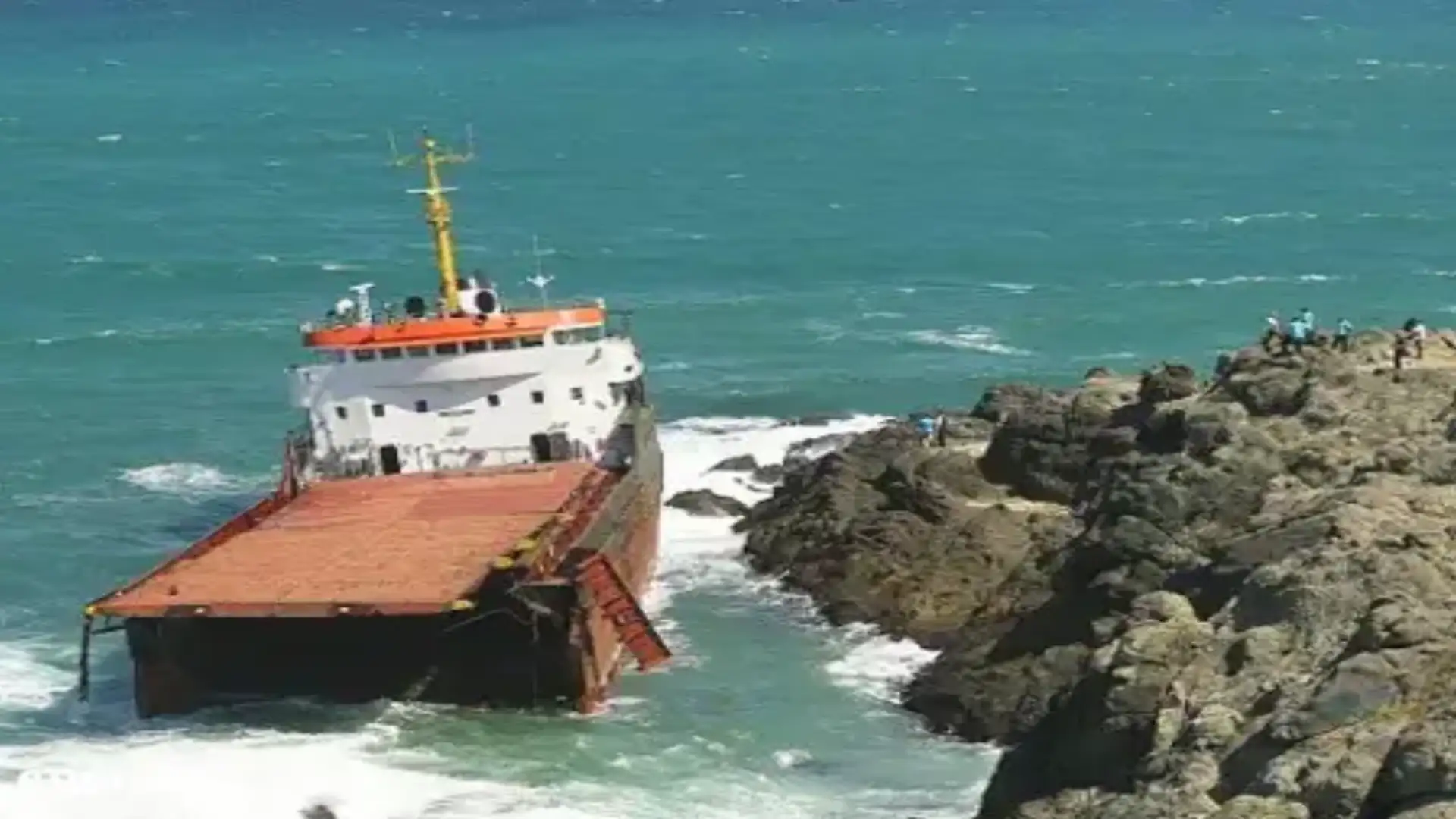 Una nave cargo e divisa in due nelle acque del Mar Nero Turco