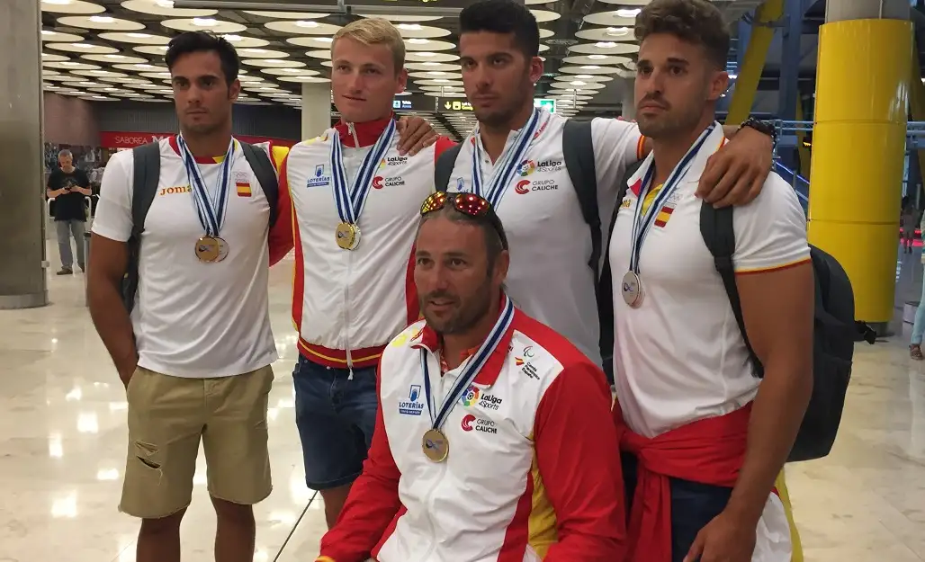 Junto a la alegría por haber obtenido las tres medallas, el Mundial 2017 deja al equipo español el hito histórico de haber sido distinguido por primera vez con el trofeo a Mejor Federación Nacional de kayak masculino, que otorga la Federación Internacional de Canoa
