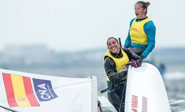 El dúo catalano mallorquín logran el oro en el Mundial de 470 disputado en mares de la isla japonesa de Enoshima