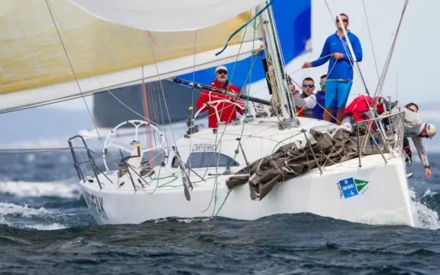 “Mirfak”, “Sum Innovation” y “Alibaba II” se ponen al frente de sus respectivas categorías tras la primera jornada