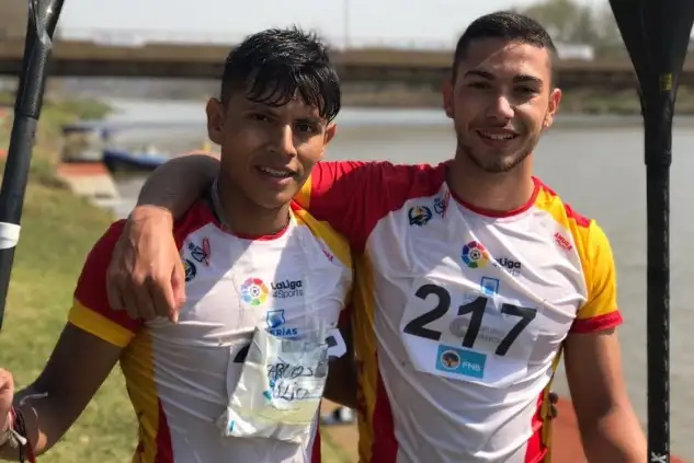 Carlos Gómez y Miguel Sánchez proporcionan a España en K2 júnior la primera medalla en el Mundial de maratón