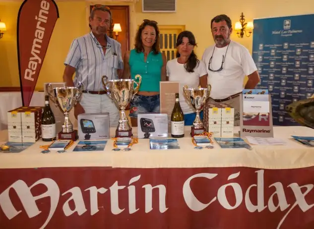 Doro Rodero, Ana Rosa Rincón, Macua García, Alberto Vázquez y Antonio Cervan por el "Txitxiro-Macumar", junto con la tripulación del "Calabuch" de Jorge Canet, representarán a España en el Mundial de Brumeo 2018 en Francia (Foto Pedro Seoane)
