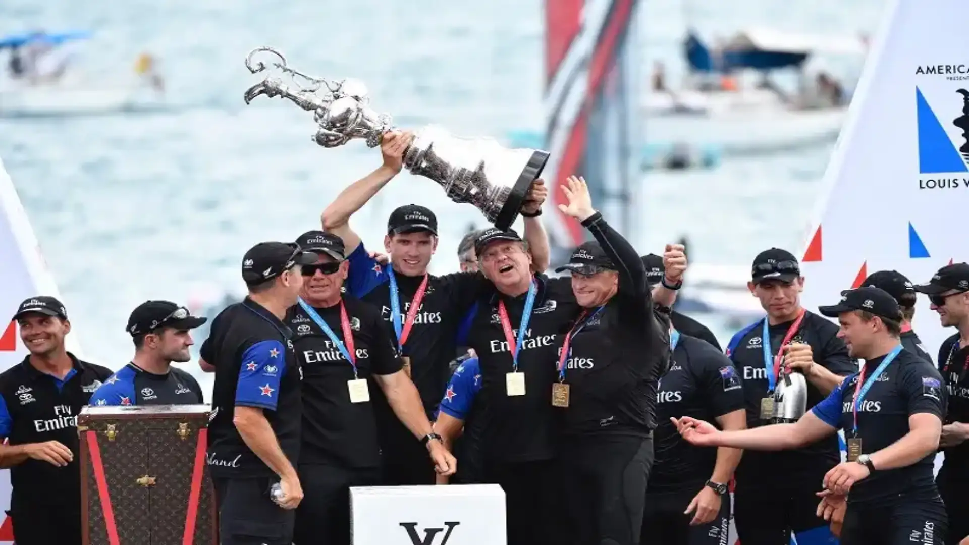 Il 2021 americano La Coppa si terrà a Auckland Bay e a Monocascos