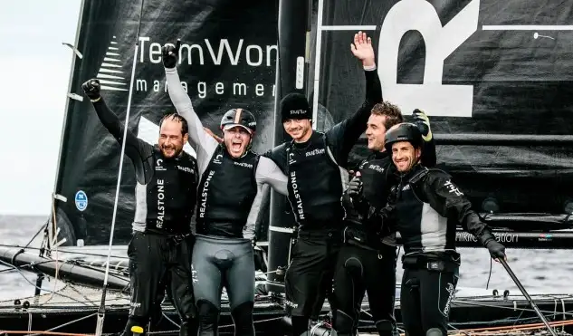 Realteam: Jérôme Clerc, Cedric Schmidt, Bryan Mettraux, Christophe Carbonniere y Loic Forestier (Foto Jesús Renedo)