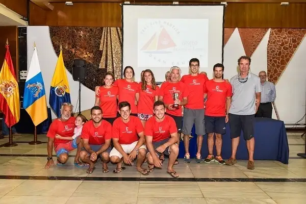 El domingo no se puso completar manga alguna ante la falta de viento reinante, por lo que los resultados del sábado se tornaron en definitivos... "Canarias Explosivos" fue el ganador de ORC 0-1-2