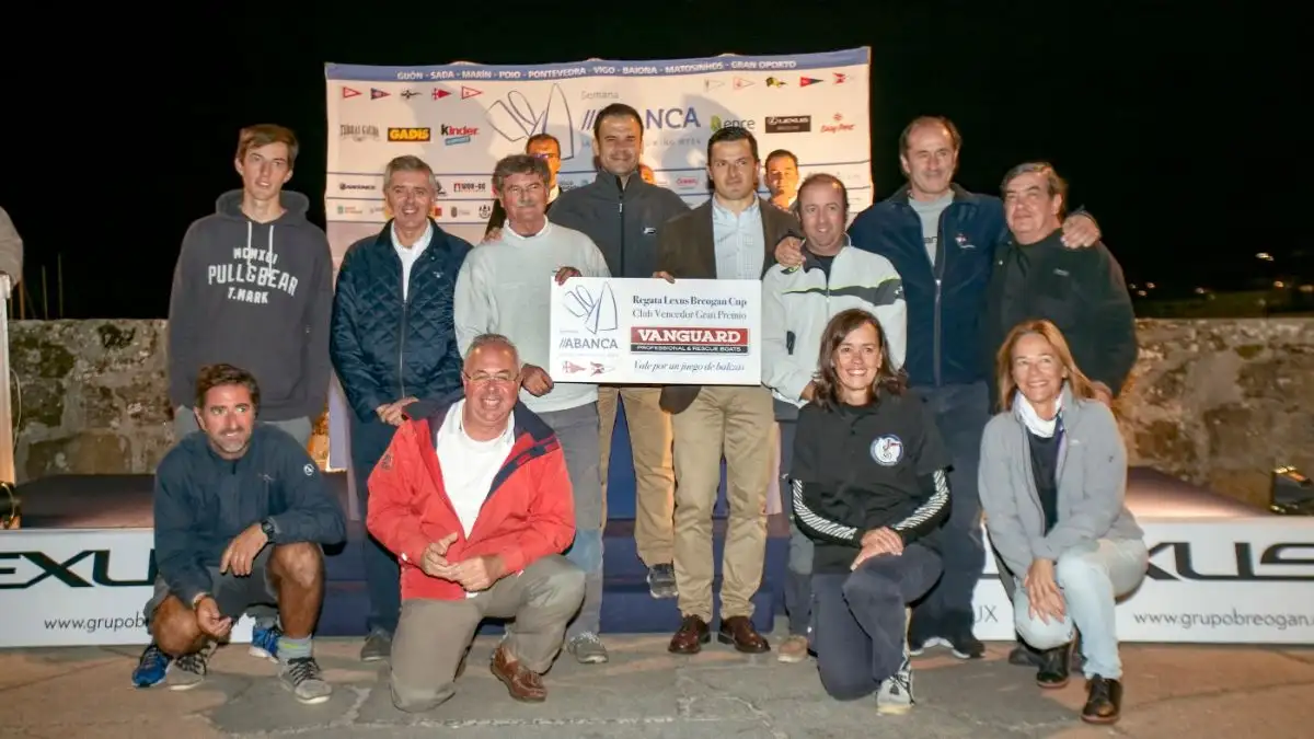 El Trofeo Vanguard lo ganó el MRCY de Baiona (Foto Pedro Seoane)