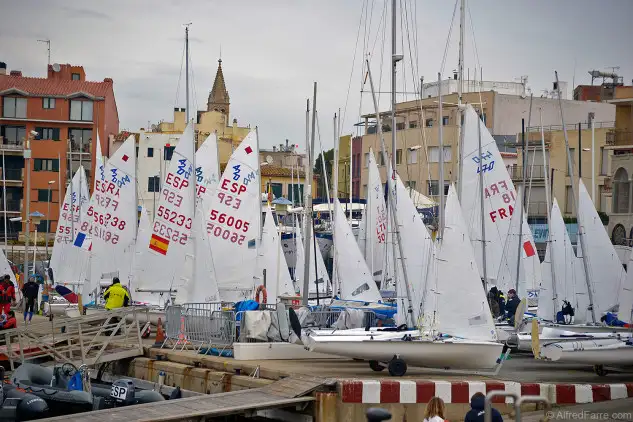 La flota varada en las instalaciones del Club Nàutic Costa Brava-Vela Palamós. Foto: Alfred Farré