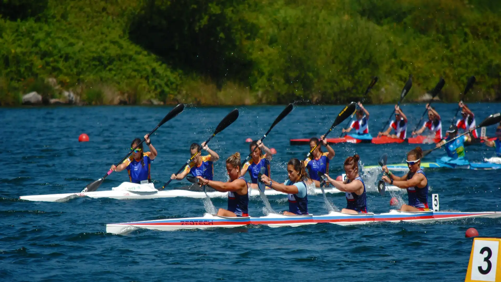 In Galizia, Asturie, Catalogna e Castilla León i Nazionali di Piragüismo sprint e slalom