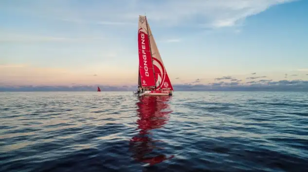 Los Doldrums siguen cobrando su peaje en la sexta etapa de la Volvo Ocean Race