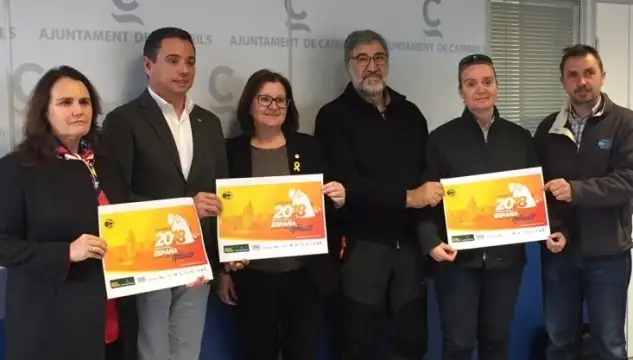 El Campeonato se inaugurará el miércoles 28 de marzo a las 19: 15h con una presentación que tendrá lugar a lo largo del Paseo Marítimo de Cambrils, con el desfile de los regatistas y la foto oficial de todas las comunidades autónomas participantes