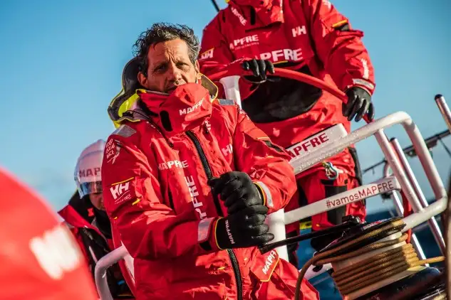 El sexto día de la Etapa 7 de la Volvo Ocean Race comenzó con una reorganización de la clasificación en la que Mapfre y Dongfeng Race Team se lanzaron al frente de la flota