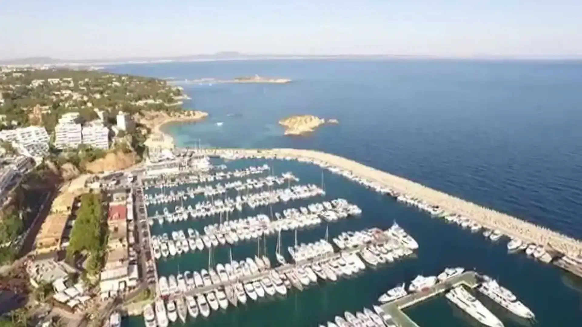 Il Govern Balear si impegna per la sostenibilità, licenziando nuovi marines