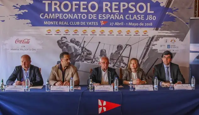 El Monte Real Club de Yates de Baiona organiza a partir del próximo sábado y durante cuatro días el Campeonato de España de la clase J80, la competición se desarrollará en el marco del Trofeo Repsol, la tradicional regata de primavera del club baionés que en este 2018 cumple su cuadragésimo primera edición (Foto Rosana Salguero)