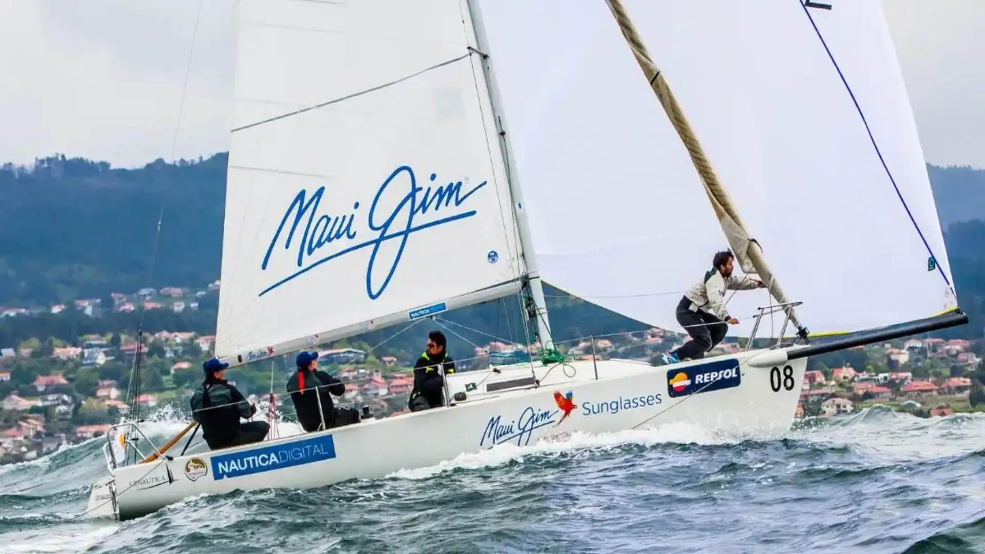 "Maui Jim Sunglasses-Digital Nautics" campione spagnolo J80 a Baiona